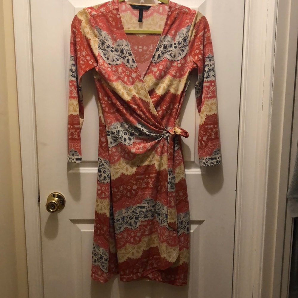 EUC BCBG wrap dress size small